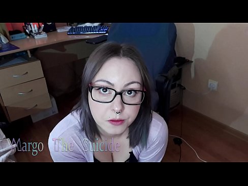 ❤️ မျက်မှန်တပ်ထားသော Sexy ကောင်မလေး Dildo ကို ကင်မရာတွင် နက်ရှိုင်းစွာ စုပ်သည်။ ❌ Russian porn မှာ ငါတို့မှာ ﹏